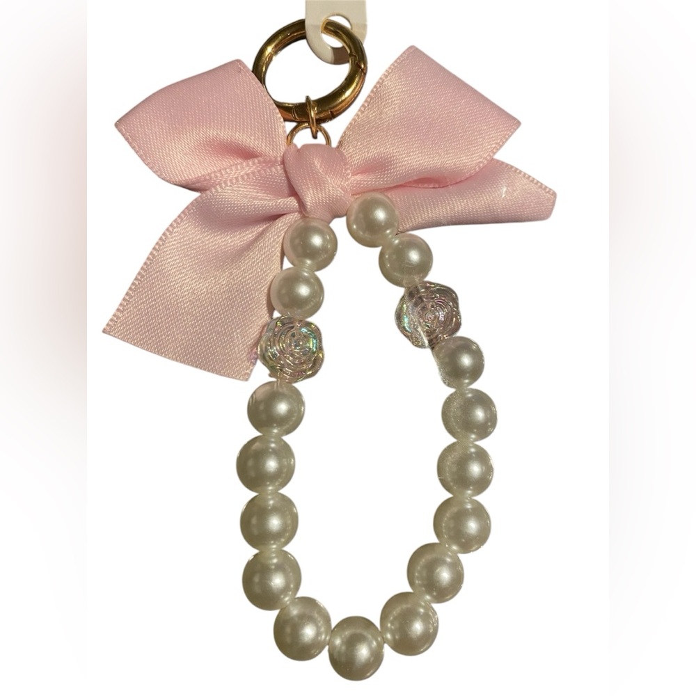Faux Pearl Keychain with Light Pink Bow